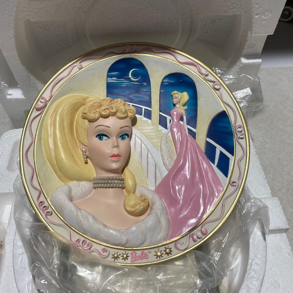 Forever Glamorous Barbie Plate Collection